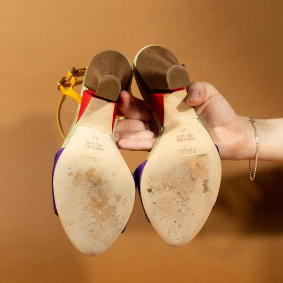 Fendi Spring 2011 ready to wear runway open toe sandals. - Picture 6 of 6